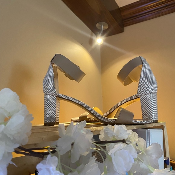 Nine West heels - Picture 3 of 6